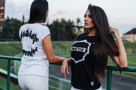 T-shirt damski Octagon ZĘBY czarny